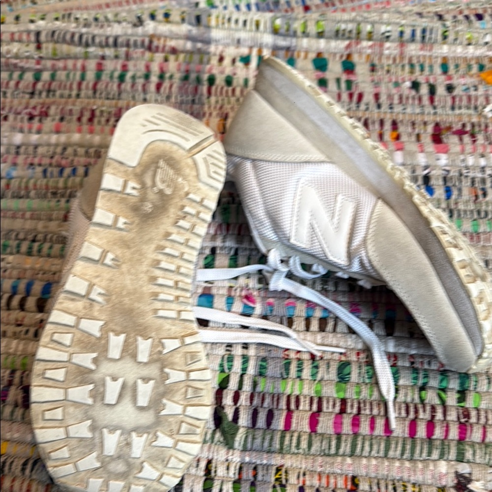 New Balance Women's Sneakers - White and Cream - Picture 3 of 3